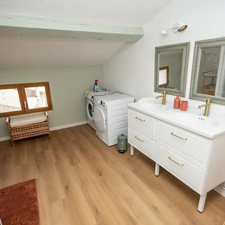 아파트 Refuge Sous Les Toits